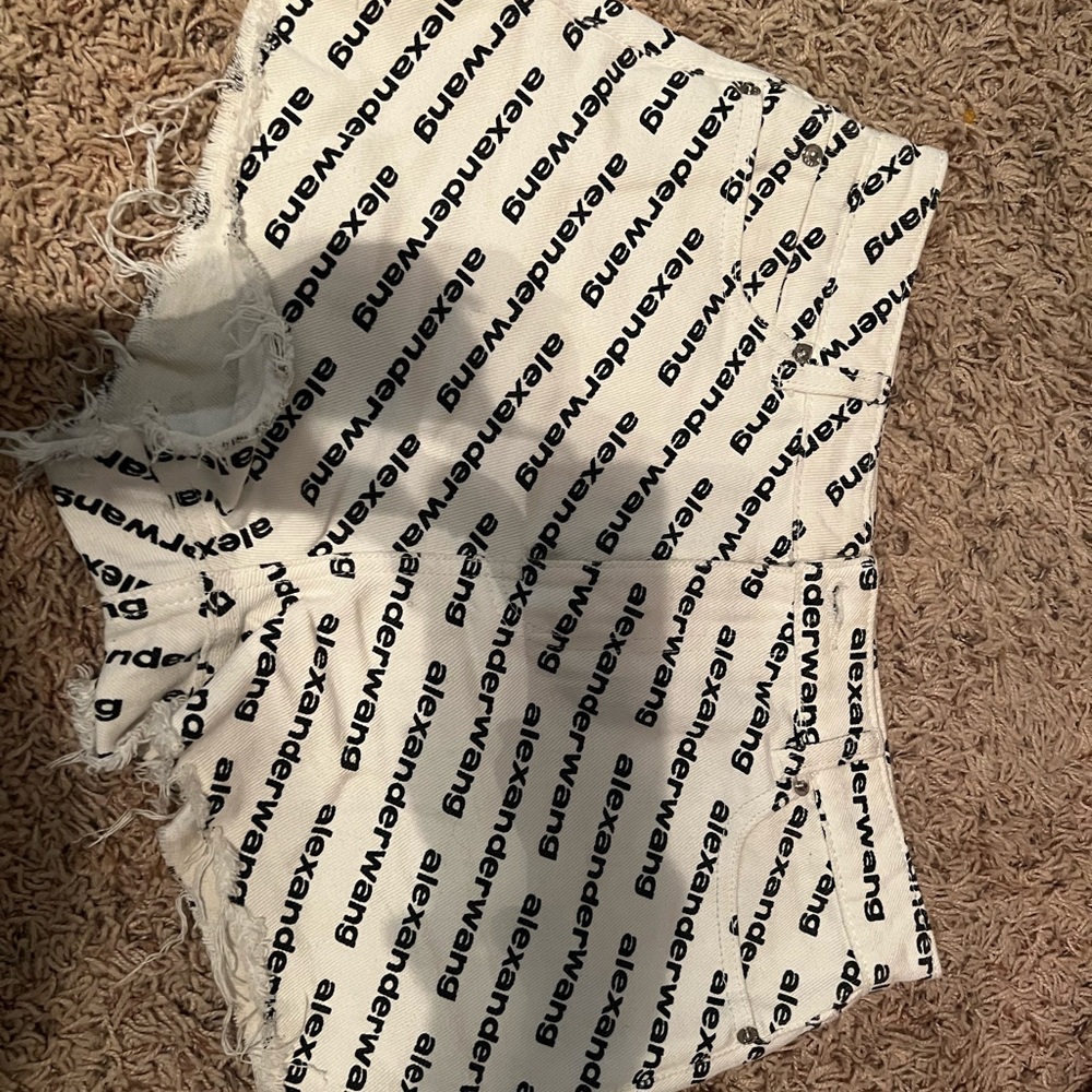 Worn once, white shorts super cute size 30 womens
